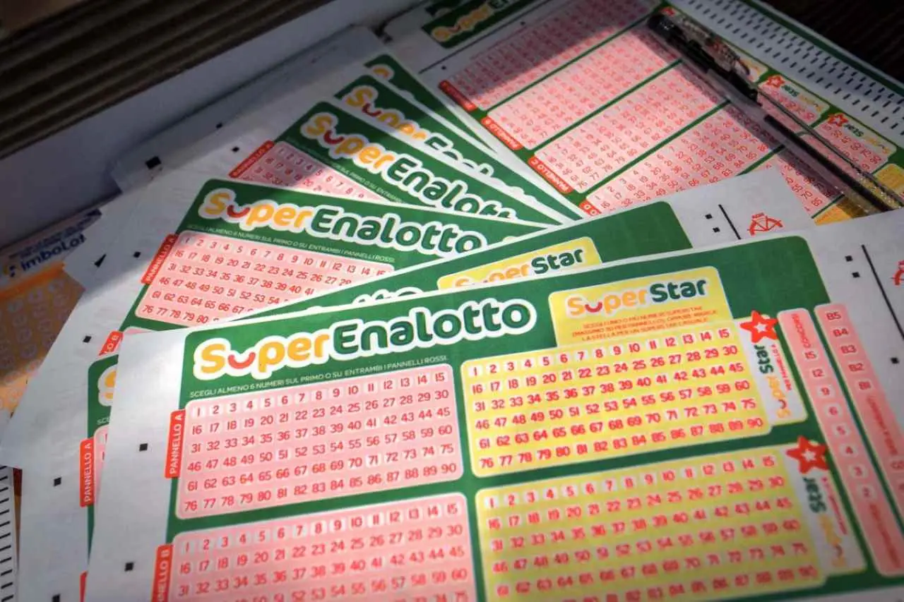 Lotto: strategie, curiosità e miti su uno dei giochi d’azzardo più amati in Italia