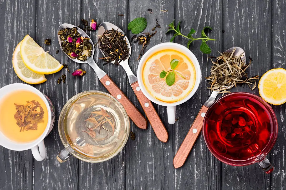 4 bevande che aiutano a bruciare il grasso addominale: ecco quali sono